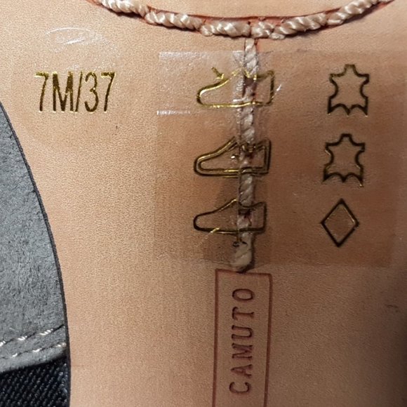 Vince Camuto Saron Bootie, Moonstone & Black Leather Womens Size 7 / 37 - Picture 11 of 11